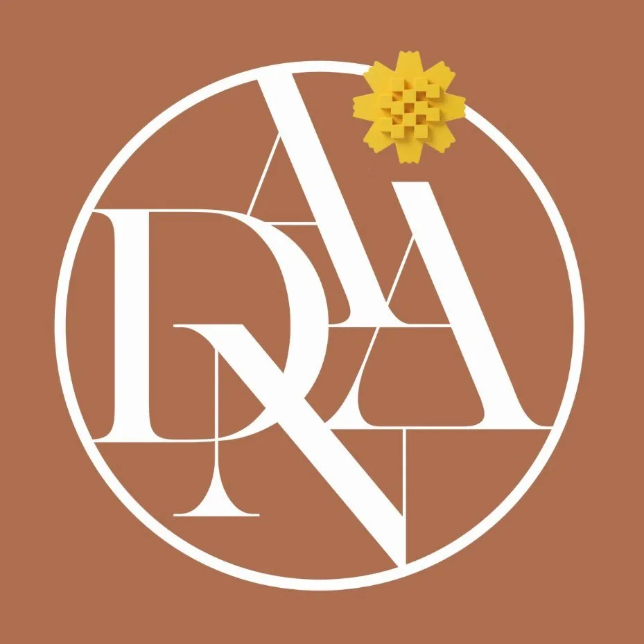 Dana Artist